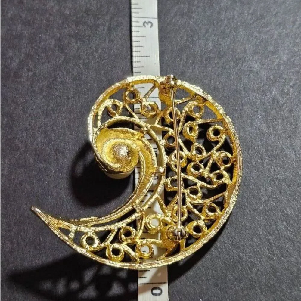 Unbranded pretty gold